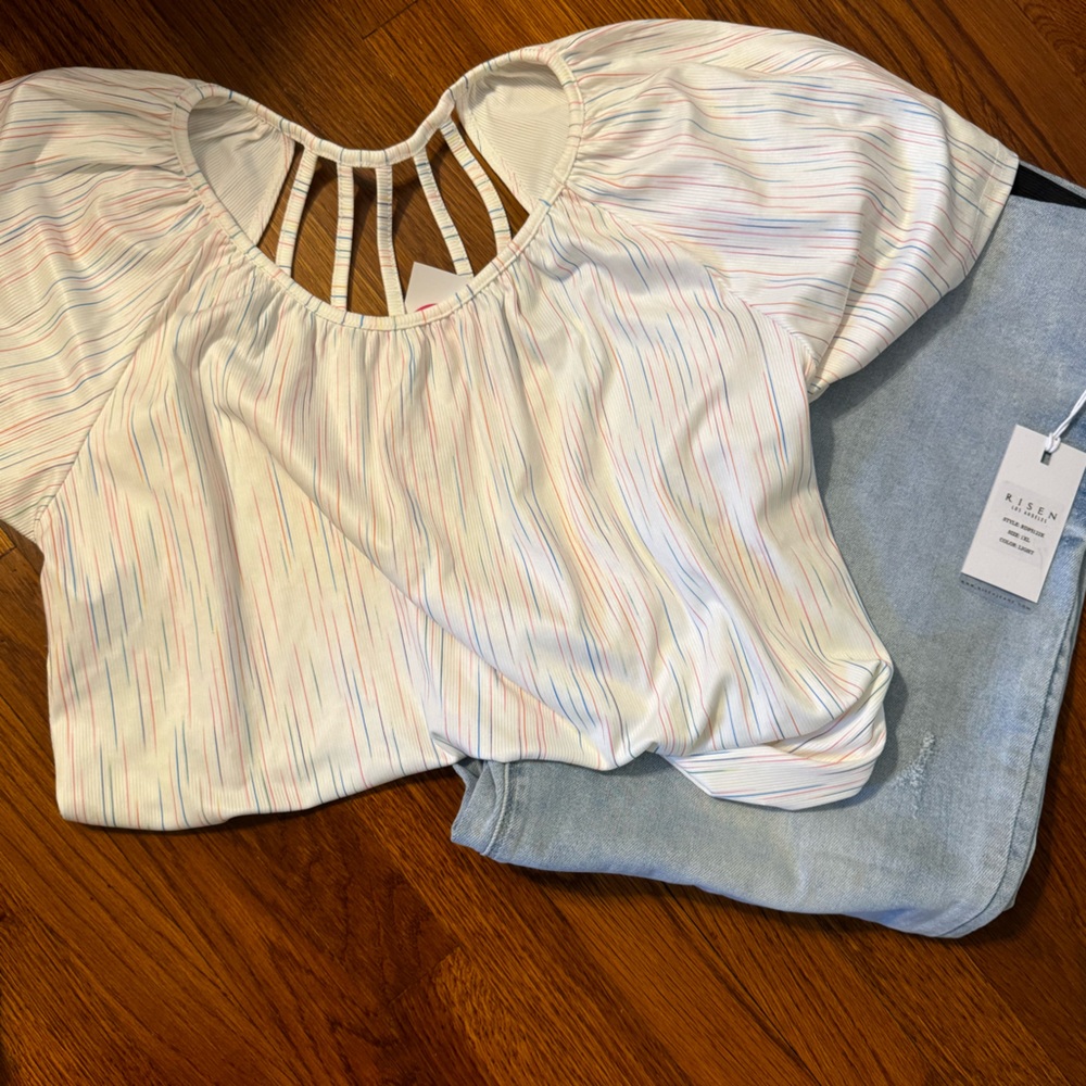 New With Tags 1X Risen Jeans And XL White Birch Top